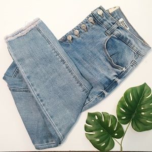 Kensie Utimate High Rise Frayed Skinny Jeans